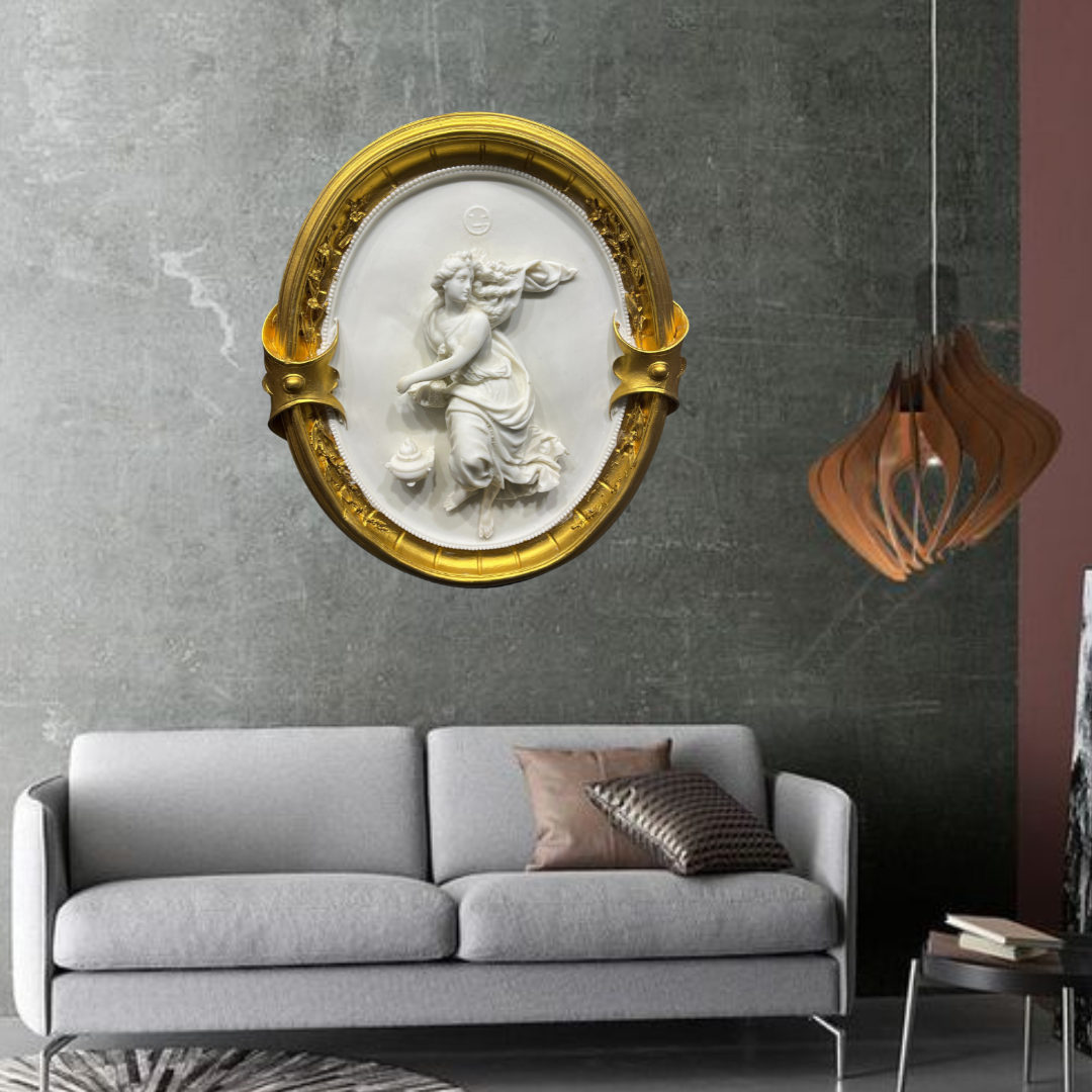 Aphrodite Beauty Love Gold